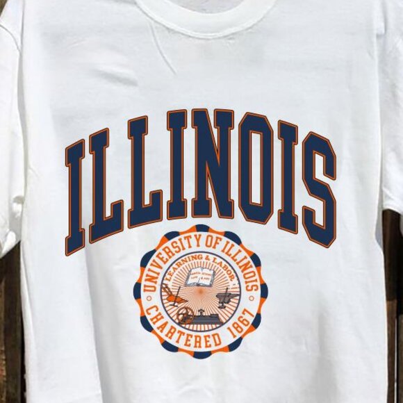 Vtg Style 1867 University Of Illinois T-Shirt Illinois Fighting Illini Tee Shirt - Picture 3 of 3